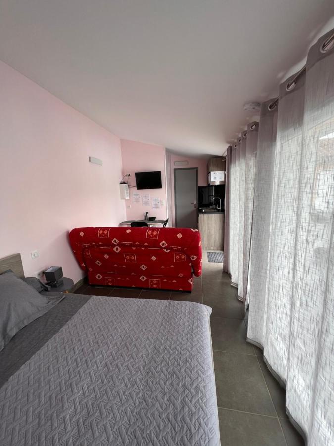 Chambres D'Hotes Chez Florence Montmerle-sur-Saone Экстерьер фото